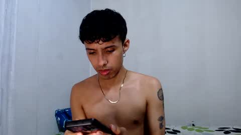 Snapshot of alexis21_ chatting on July 28, 7:39 pm Alexis online show from July 28, 7:39 pm