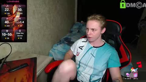 Snapshot of alexis_gordon chatting on October 27, 11:31 pm Alexis online show from October 27, 11:31 pm