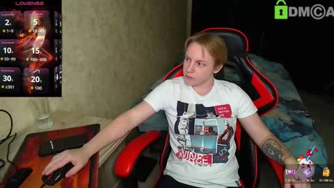 Snapshot of alexis_gordon chatting on October 31, 5:14 pm Alexis online show from October 31, 5:14 pm