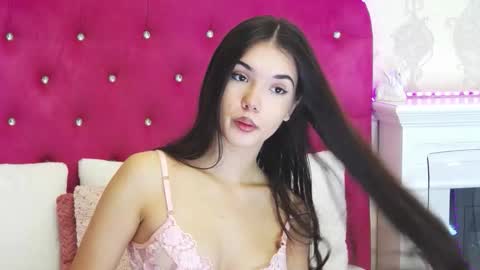 alexisdevine online show from October 18, 4:26 am
