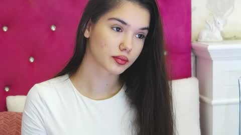 alexisdevine online show from April 7, 4:24 am