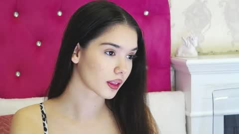 alexisdevine online show from April 23, 4:24 am