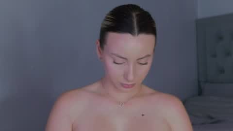 Snapshot of alexiswhiteee chatting on July 25, 7:06 am Alexis online show from July 25, 7:06 am