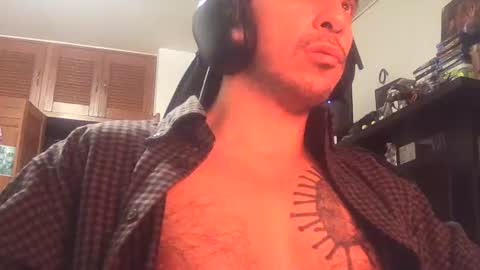 Snapshot of alexopenmind21 chatting on December 16, 5:27 am Alexxx online show from December 16, 5:27 am