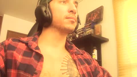 Snapshot of alexopenmind21 chatting on December 16, 5:33 pm Alexxx online show from December 16, 5:33 pm