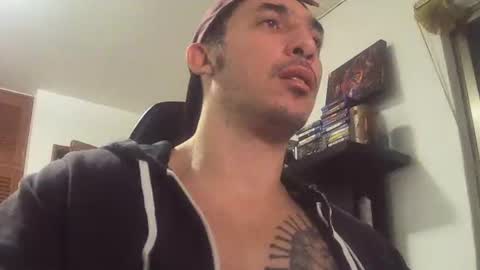 Snapshot of alexopenmind21 chatting on December 30, 1:37 am Alexxx online show from December 30, 1:37 am