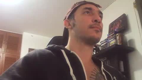 Snapshot of alexopenmind21 chatting on December 30, 5:04 am Alexxx online show from December 30, 5:04 am