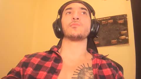 Snapshot of alexopenmind21 chatting on February 11, 4:35 pm Alexxx online show from February 11, 4:35 pm