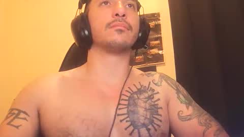 Snapshot of alexopenmind21 chatting on October 26, 1:39 pm Alexxx online show from October 26, 1:39 pm