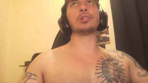 Snapshot of alexopenmind21 chatting on November 8, 6:02 am Alexxx online show from November 8, 6:02 am