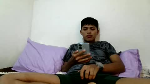 alexsexy1405 online show from January 12, 10:37 pm