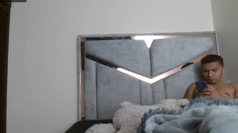 alex y luisa online show from September 8, 4:17 pm