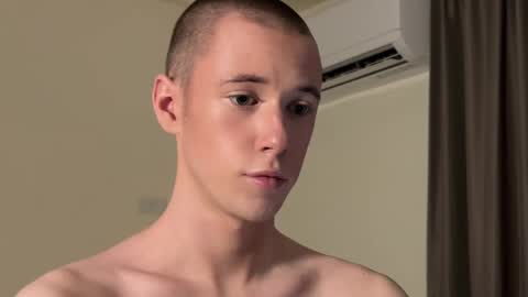 Snapshot of alexwos chatting on December 27, 4:36 am Alex online show from December 27, 4:36 am