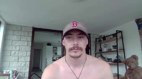 Snapshot of alexx1169 chatting on December 15, 2:08 am Alex online show from December 15, 2:08 am