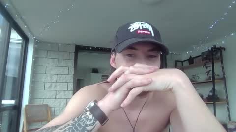 Snapshot of alexx1169 chatting on January 9, 4:52 am Alex online show from January 9, 4:52 am