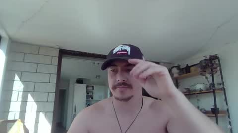 Snapshot of alexx1169 chatting on February 3, 4:35 am Alex online show from February 3, 4:35 am