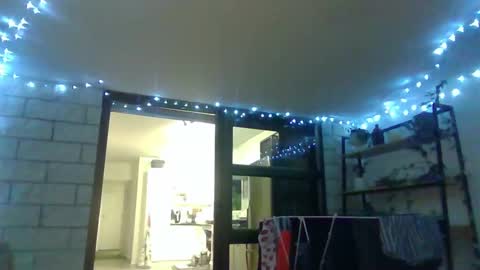 Snapshot of alexx1169 chatting on February 11, 8:48 am Alex online show from February 11, 8:48 am