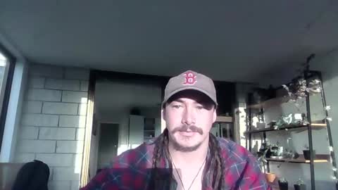 Snapshot of alexx1169 chatting on February 13, 7:03 am Alex online show from February 13, 7:03 am