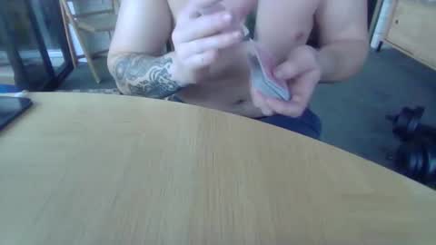 Snapshot of alexx1169 chatting on February 18, 4:58 am Alex online show from February 18, 4:58 am