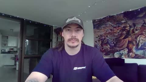 Snapshot of alexx1169 chatting on October 3, 2:30 am Alex online show from October 3, 2:30 am