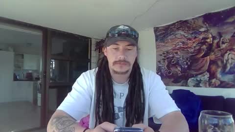 Snapshot of alexx1169 chatting on October 25, 2:19 am Alex online show from October 25, 2:19 am