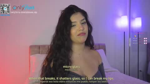 Snapshot of alexxa_dz chatting on November 26, 1:06 am online show from November 26, 1:06 am