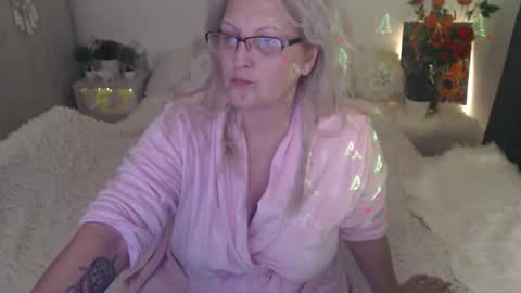Jhoa online show from February 22, 6:17 pm