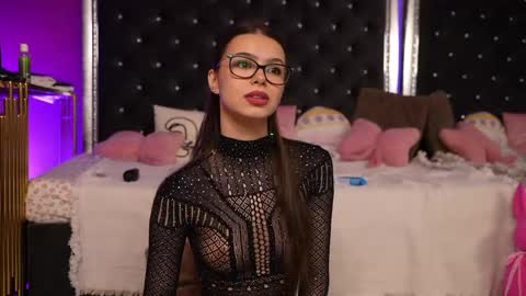 Alexxis Rae online show from April 17, 3:53 am