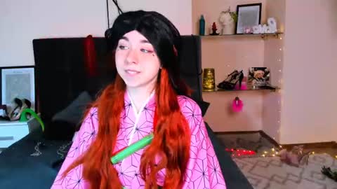 Snapshot of alexxisskyy chatting on June 13, 6:00 am Alexsy online show from June 13, 6:00 am