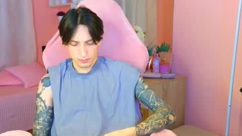 Alex online show from October 19, 1:12 pm