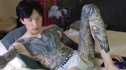 Snapshot of alexxone_ chatting on June 14, 12:51 pm Alex online show from June 14, 12:51 pm