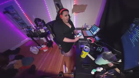 Snapshot of alexxxis2011x3 chatting on January 26, 6:28 am alexxxis2011x3 online show from January 26, 6:28 am