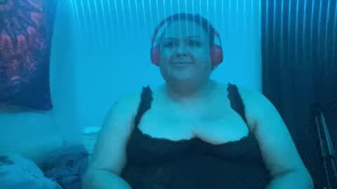 Snapshot of alexxxis2011x3 chatting on February 27, 3:36 am alexxxis2011x3 online show from February 27, 3:36 am