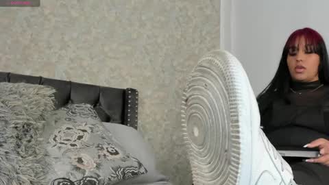 aleya_black online show from May 14, 3:46 am