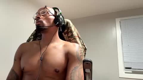 Snapshot of alfapipe23 chatting on November 3, 12:57 am alfapipe23 online show from November 3, 12:57 am