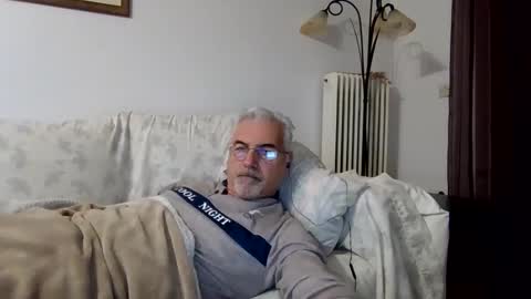 Snapshot of alfatop chatting on February 11, 12:26 am I wanna cum online show from February 11, 12:26 am