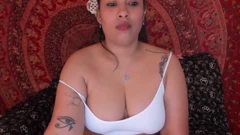 Snapshot of alfaya chatting on October 4, 3:48 am Eda online show from October 4, 3:48 am