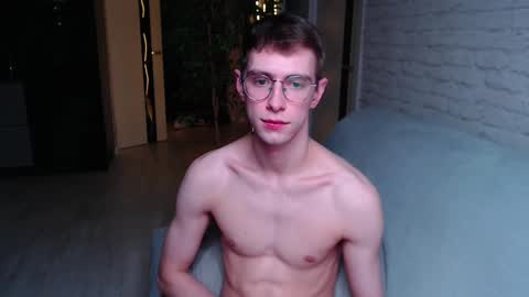 Snapshot of alfie_evanss chatting on September 21, 2:57 am Alfie online show from September 21, 2:57 am