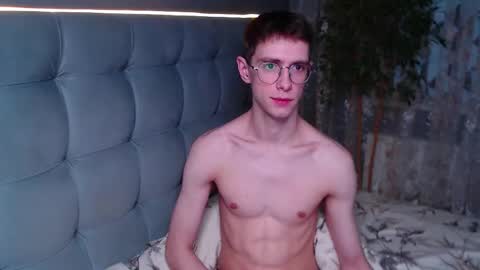 Snapshot of alfie_evanss chatting on November 28, 6:49 am Alfie online show from November 28, 6:49 am