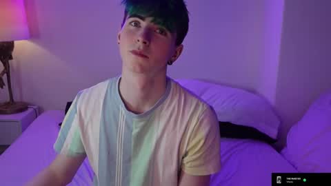 Snapshot of alfiegreenxxx chatting on February 19, 11:25 pm Alfie Green online show from February 19, 11:25 pm