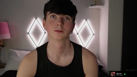 Snapshot of alfiegreenxxx chatting on October 1, 10:27 pm Alfie Green online show from October 1, 10:27 pm