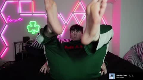 Snapshot of alfiegreenxxx chatting on February 18, 11:11 pm Alfie Green online show from February 18, 11:11 pm