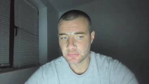 Snapshot of alfiesolomons87 chatting on December 4, 7:45 pm alfiesolomons87 online show from December 4, 7:45 pm