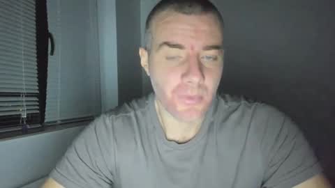 Snapshot of alfiesolomons87 chatting on January 6, 8:39 pm alfiesolomons87 online show from January 6, 8:39 pm