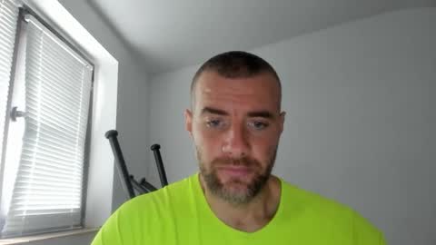 Snapshot of alfiesolomons87 chatting on October 14, 7:53 am alfiesolomons87 online show from October 14, 7:53 am