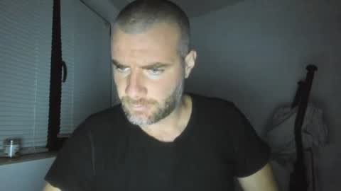 Snapshot of alfiesolomons87 chatting on October 20, 3:29 am alfiesolomons87 online show from October 20, 3:29 am