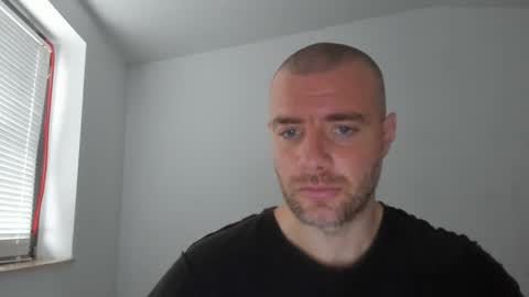 Snapshot of alfiesolomons87 chatting on November 10, 8:02 am alfiesolomons87 online show from November 10, 8:02 am