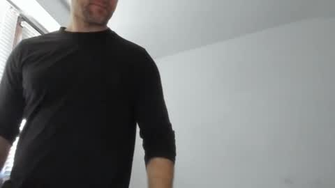 Snapshot of alfiesolomons87 chatting on November 13, 9:30 am alfiesolomons87 online show from November 13, 9:30 am