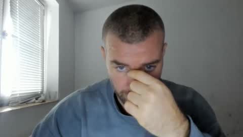 Snapshot of alfiesolomons87 chatting on November 29, 9:56 am alfiesolomons87 online show from November 29, 9:56 am