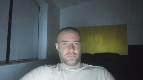 alfiesolomons87 online show from March 21, 9:18 pm